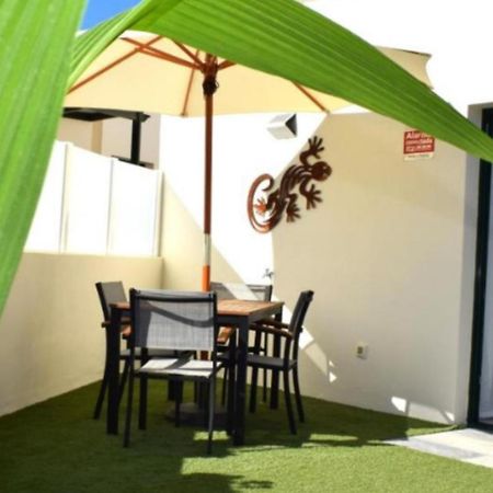 Bungalow La Palmera - 2 Bedroom - Playa Roca Residence Sea Front Access - Pool View - Free Ac - Wifi Costa Teguise Extérieur photo