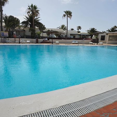 Bungalow La Palmera - 2 Bedroom - Playa Roca Residence Sea Front Access - Pool View - Free Ac - Wifi Costa Teguise Extérieur photo