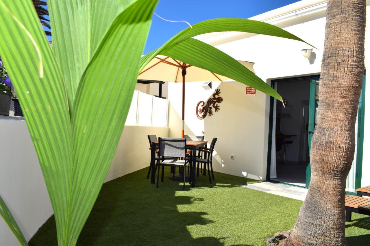 Bungalow La Palmera - 2 Bedroom - Playa Roca Residence Sea Front Access - Pool View - Free Ac - Wifi Costa Teguise Extérieur photo
