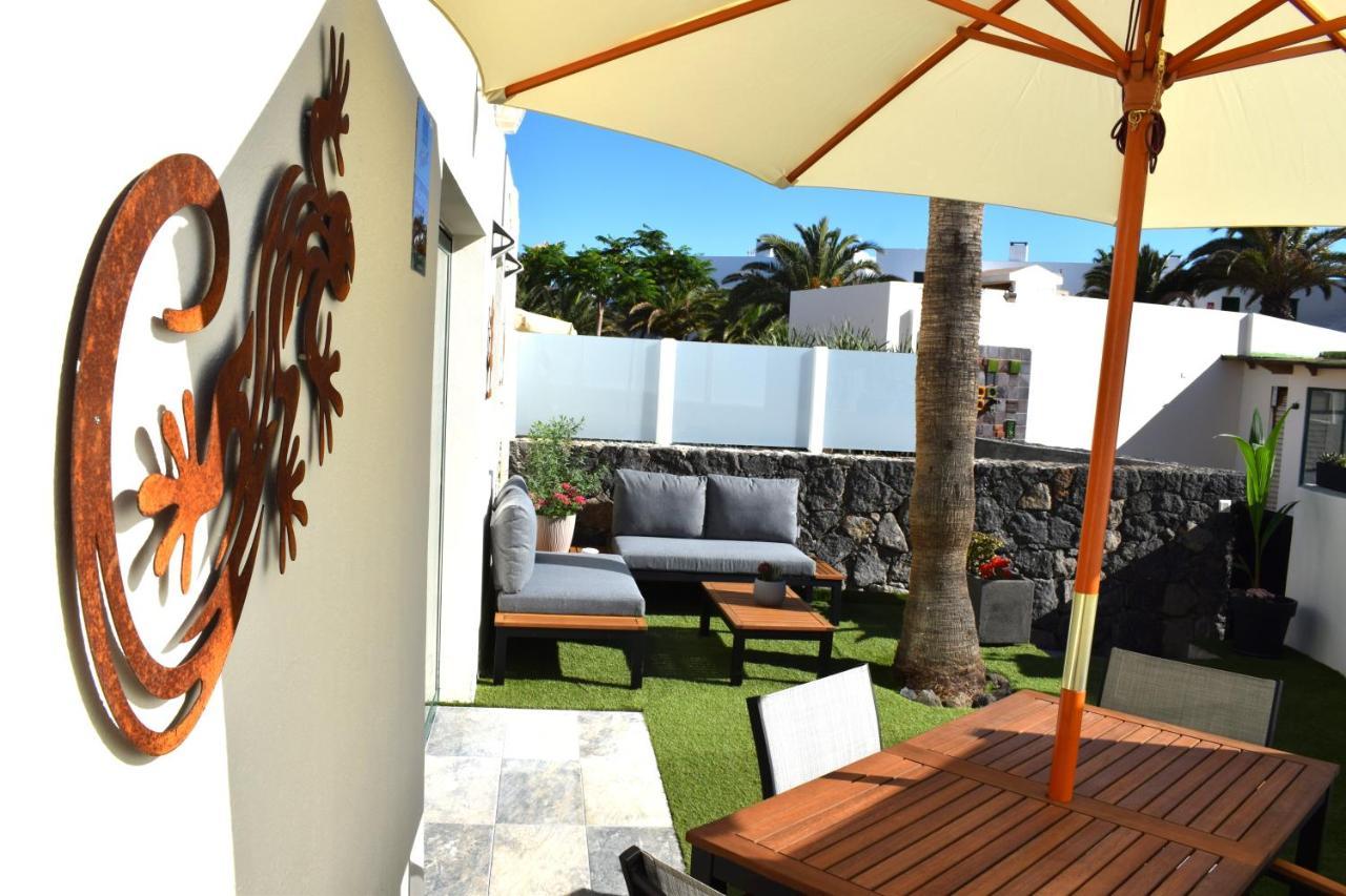 Bungalow La Palmera - 2 Bedroom - Playa Roca Residence Sea Front Access - Pool View - Free Ac - Wifi Costa Teguise Extérieur photo