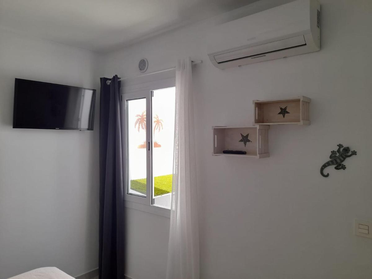 Bungalow La Palmera - 2 Bedroom - Playa Roca Residence Sea Front Access - Pool View - Free Ac - Wifi Costa Teguise Extérieur photo
